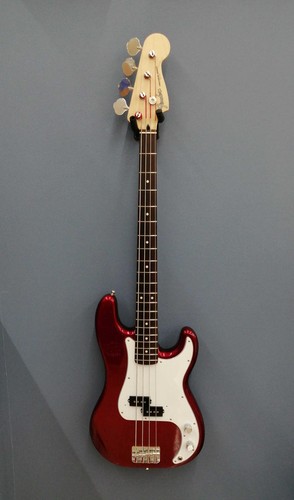Guitare basse électrique
