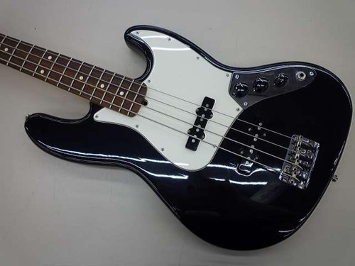 Guitare basse électrique