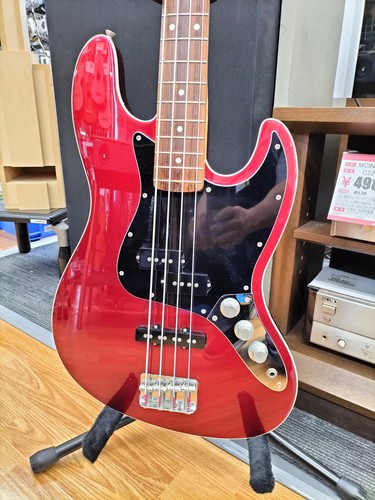 Guitare basse électrique