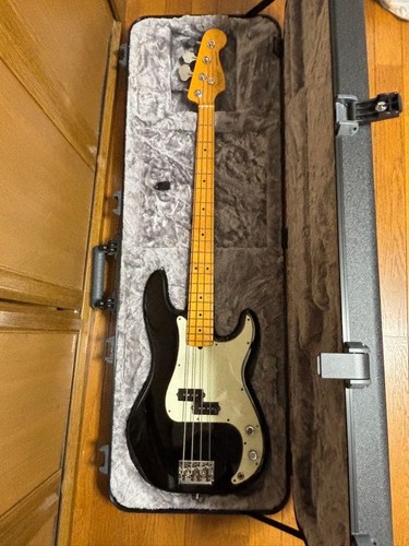 Guitare basse - guitare,