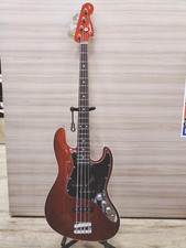 Guitare basse électrique