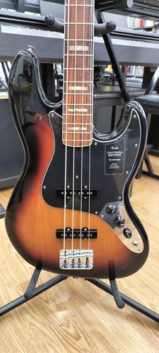 Guitare basse électrique
