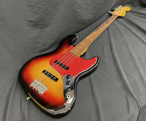 Guitare basse électrique
