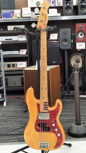 Guitare basse électrique
