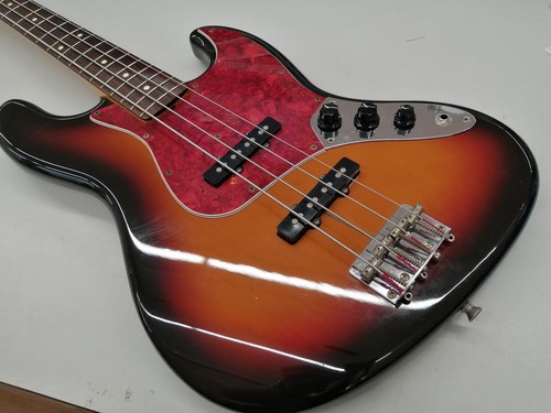 Guitare basse électrique